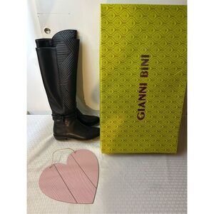 Gianni Bini Boots 6.5 wides Riding wide calf Sarinah black faux leather